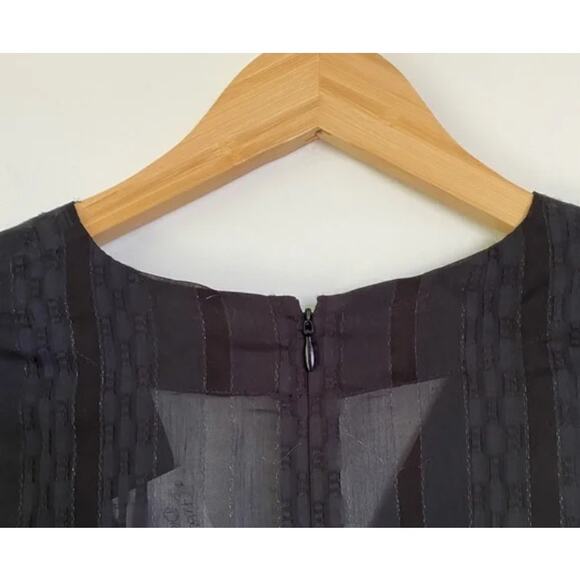 NWT Chelsea and Walker Ruffle Front Blouse 4 - Picture 4 of 9